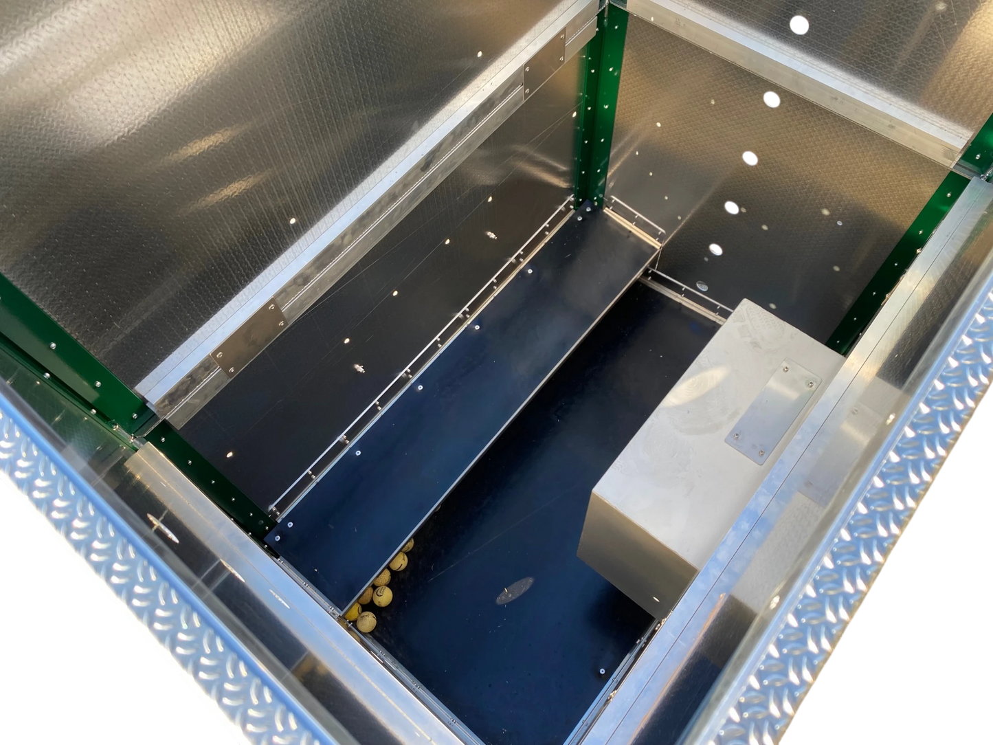 Ball Dispenser, 14,000 balls